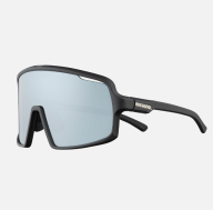 ESCAPER SAULESBRILLES S3 MELNAS
